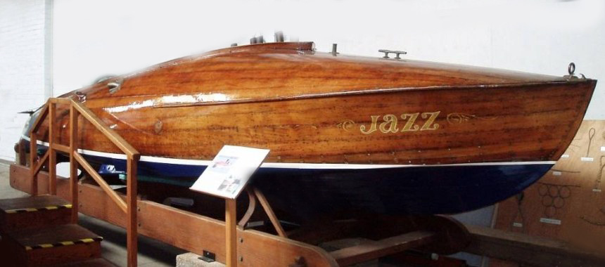 Моторная лодка класса Jazz