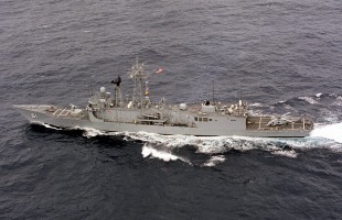 Guided missile frigate USS Ingraham (FFG-61) 1