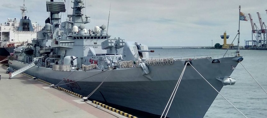 Эсминец Луиджи Дюранд де ла Пенне в порту Одессы