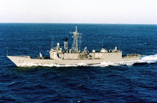 Guided missile frigate USS Stephen W. Groves (FFG-29) 2