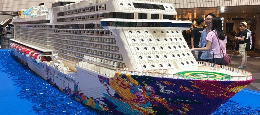 Крупнейший в мире LEGO-корабль