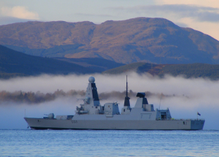 Guided missile destroyer HMS Dauntless (D33)‎ 3