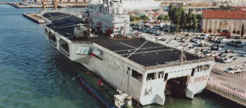 Десантно-вертолетный корабль-док San Giorgio