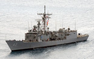Guided missile frigate USS Klakring (FFG-42) 3