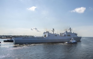 Amphibious transport dock USS Fort Lauderdale (LPD-28) 2