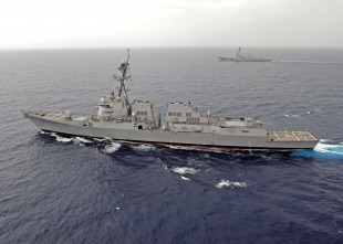 Ракетний есмінець USS Dewey (DDG-105) 2