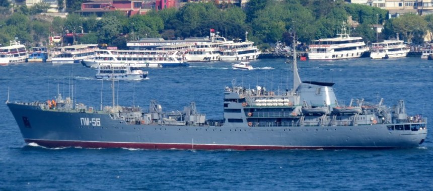 Плавучая мастерская военно-морского флота РФ