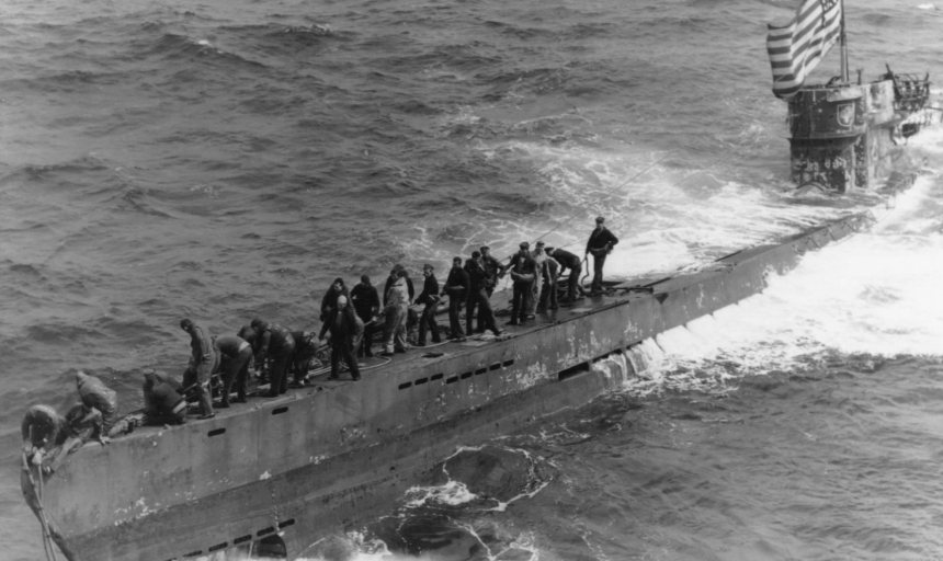 Захваченная американскими моряками немецкая субмарина U-505