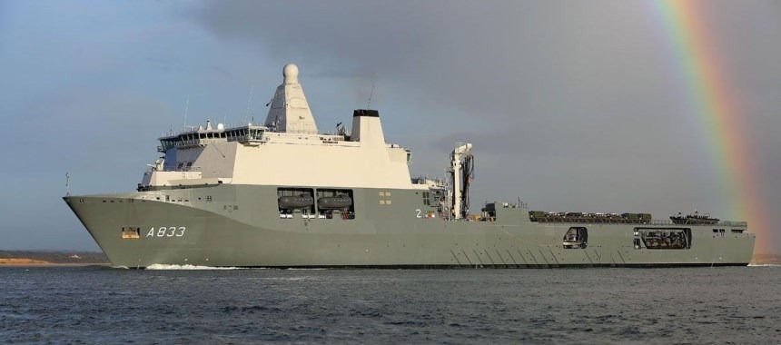 Новейший корабль снабжения «HNLMS Karel Doorman»