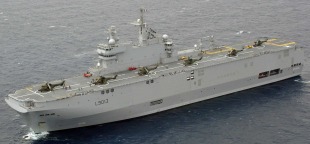 Amphibious assault ship Mistral (L9013) 0