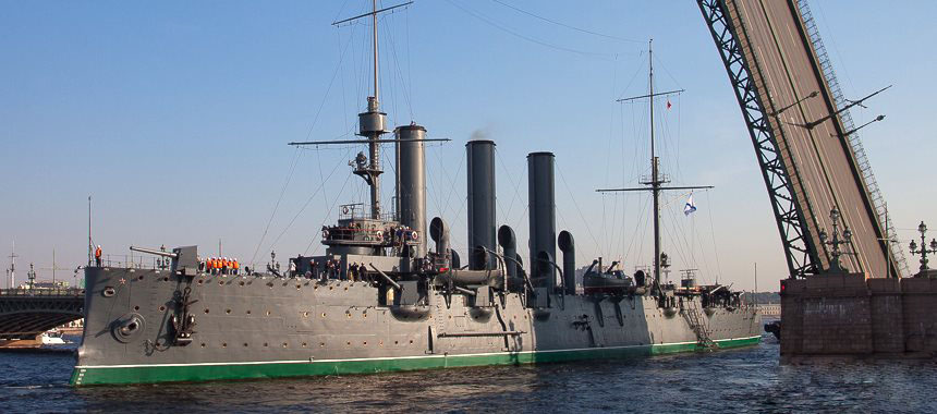 В 2014 году крейсер Аврора очередной раз отреставрировали