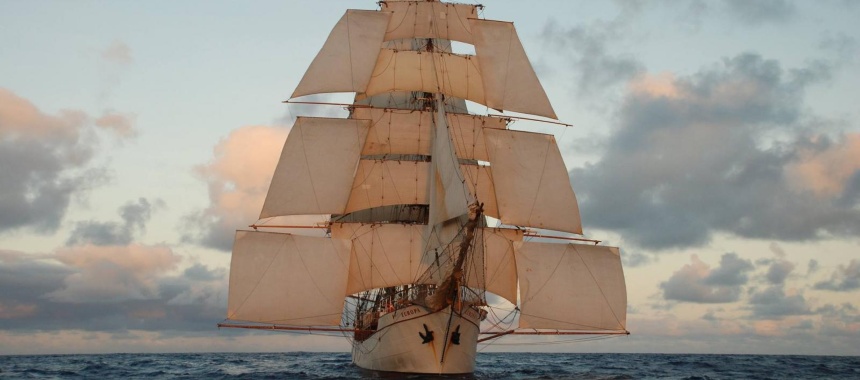 Поставленные лисели - все боковые паруса (Studding sail) на барке Europa