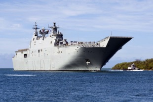 Canberra-class landing helicopter dock 4