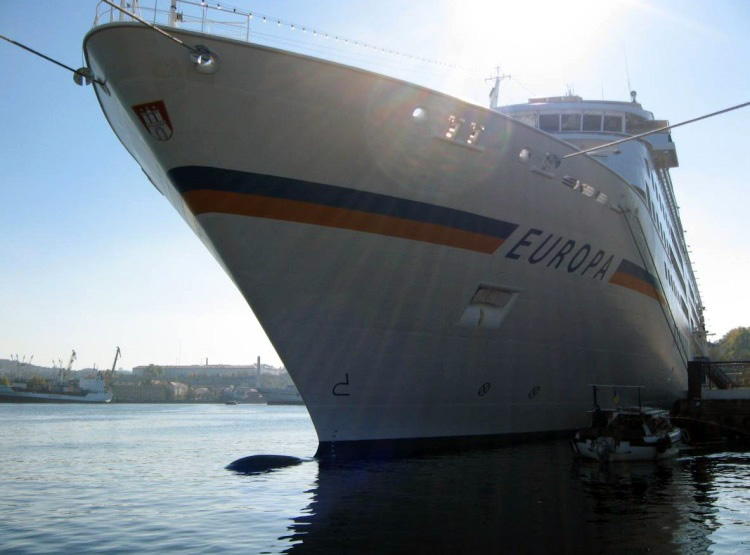 Круизный лайнер Europa в Севастополе