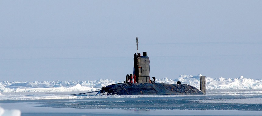 Атомная подводная лодка Trafalgar во льдах