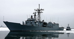 Guided-missile frigate USS Wadsworth (FFG 9) 4