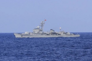 Jianghu 2-class frigate (Type 053H1) 1