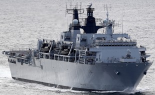 ​Десантный транспорт-док HMS Albion (L14) 0