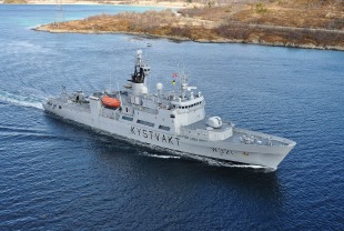 Патрульний корабель NoCGV Senja (W321) 1
