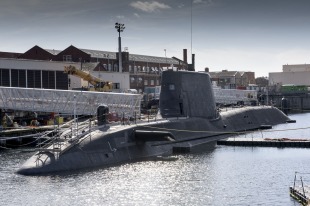 Nuclear submarine HMS Artful (S121) 2