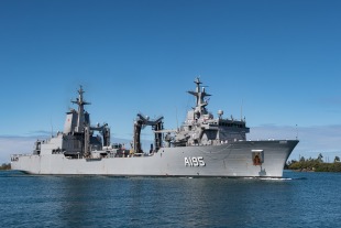 Танкер-заправник HMAS Supply (A195) 0