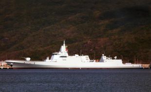 Guided missile destroyer Wuxi (DDG 104) 2