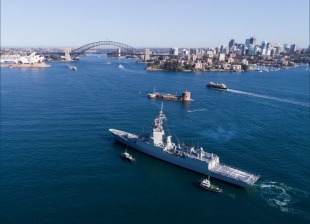 Ракетний есмінець HMAS Brisbane (DDG 41) 4