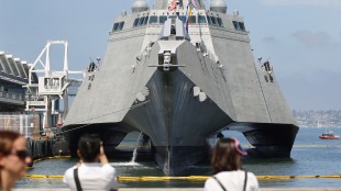 Littoral combat ship USS Gabrielle Giffords (LCS-10) 2