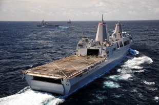 Amphibious transport dock USS Green Bay (LPD-20) 2