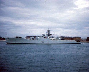 Фрегат HMS Scarborough (F63) 3