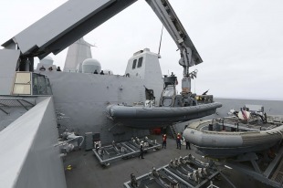 Десантный транспорт-док USS Anchorage (LPD-23) 2