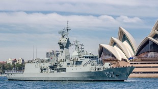 Фрегат HMAS Perth (FFH 157) 2