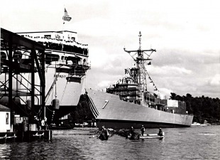 Ракетний фрегат USS Oliver Hazard Perry (FFG-7) 2