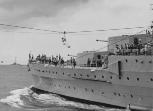 Light cruiser HMS Newcastle (C76) 3