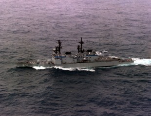 Есмінець USS John Young (DD-973) 2
