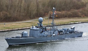 Fast attack craft FGS Hyäne (P6130) 2