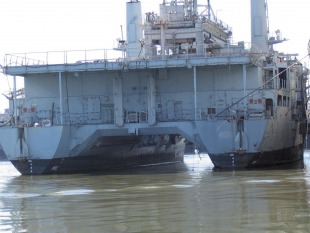 Корабль спасения подводных лодок USS Pigeon (ASR-21) 4