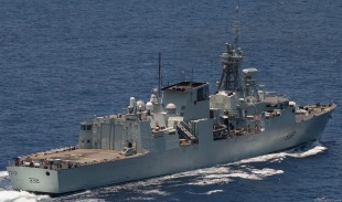 Ракетний фрегат HMCS Winnipeg (FFH 338) 2