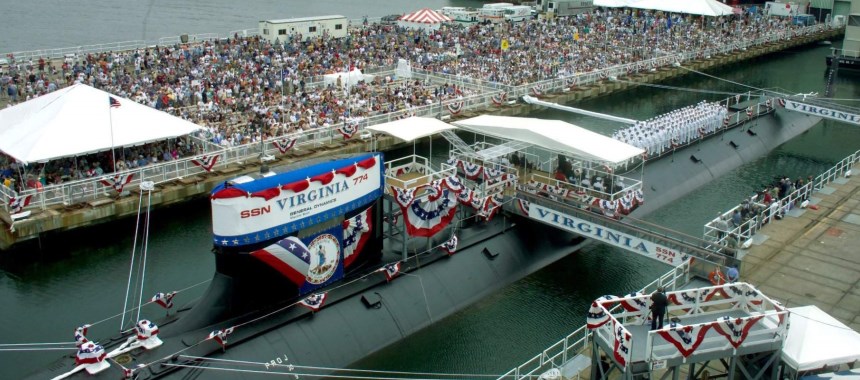 Церемония передачи флоту субмарины Вирджиния