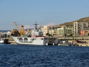 Десантный транспорт-док San Giorgio (L 9892) 1