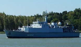 Тральщик-шукач мін EML Sakala (M314) (колишній HMS Inverness) 3