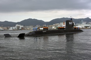 Diesel-electric submarine JS Jinryū (SS 507) 2