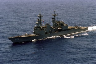 Есмінець USS Fletcher (DD-992) 2