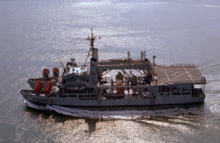 Корабль спасения подводных лодок USS Pigeon (ASR-21) 3
