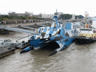 Houbei-class missile boat (Type 22) 8