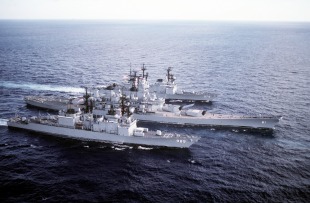Есмінець USS Deyo (DD-989) 2
