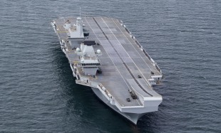 Aircraft carrier HMS Queen Elizabeth (R 08) 4