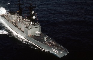 Destroyer USS Kinkaid (DD-965) 2