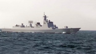 Guided missile destroyer Huainan (DDG 123) 2