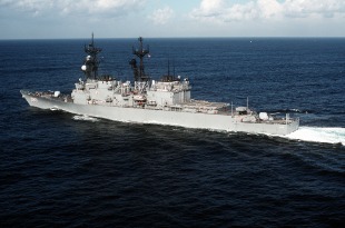 Эсминец USS Cushing (DD-985) 1